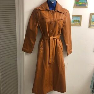 “Curly top” Retro 90s Orange leather trench coat with belt leather